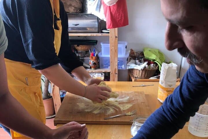 corso di cucina a Napoli in una tipica cucina napoletana