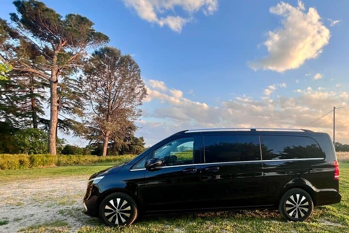 Private Transfer from Bologna Airport to Bologna city