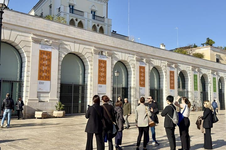 Bari: Guided Tour of the Old Town with Street Food