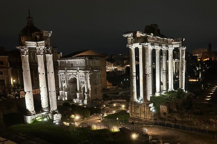 Private Night Tour of Rome Colosseum Forum and Famous Sites