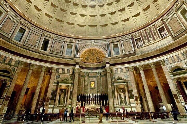 Rome Pantheon Visit and Top Food Tasting with Wine Pairing