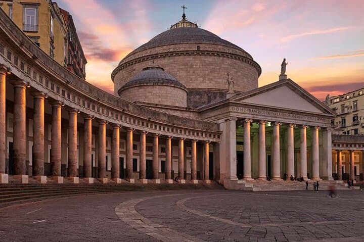 Private Day Trip from Rome: Pompeii and Naples with Lunch Included