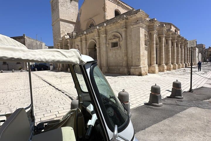 Syracuse and Ortygia and Park Neapolis Tuk-Tuk Tour