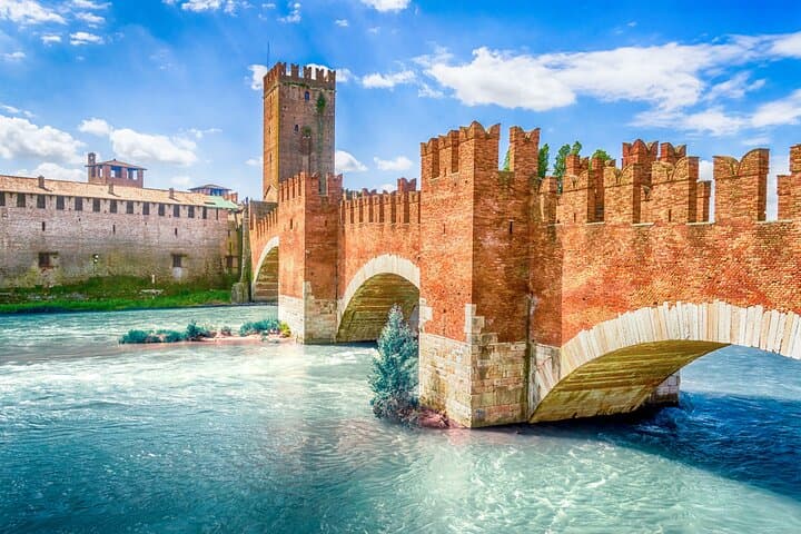 Private day trip from Venice to Verona and Lago di Garda