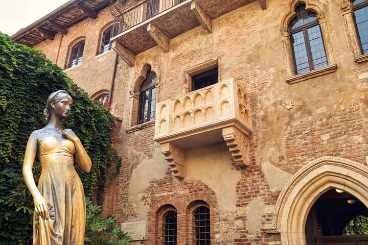 Private day trip from Venice to Verona and Lago di Garda