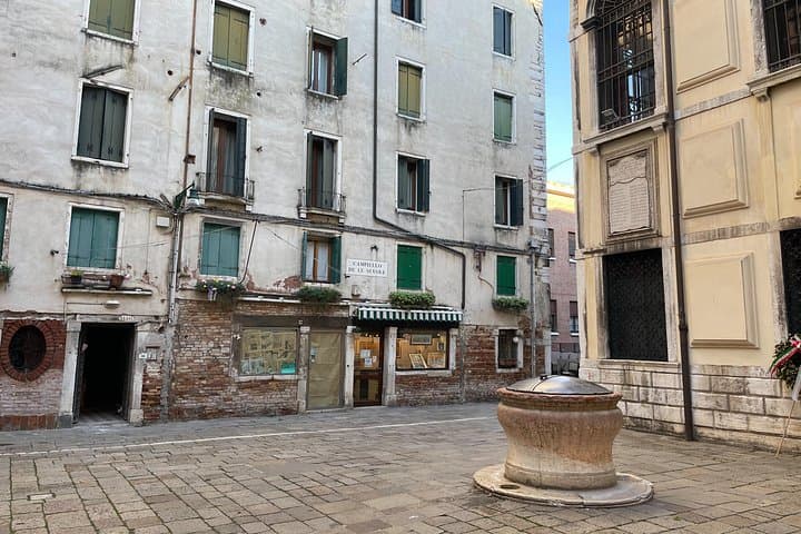 Venice: Guided Tour of Synagogues with a Local Guide
