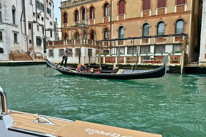 Venice Private Grand Canal Highlights & Rialto Bridge Boat Tour