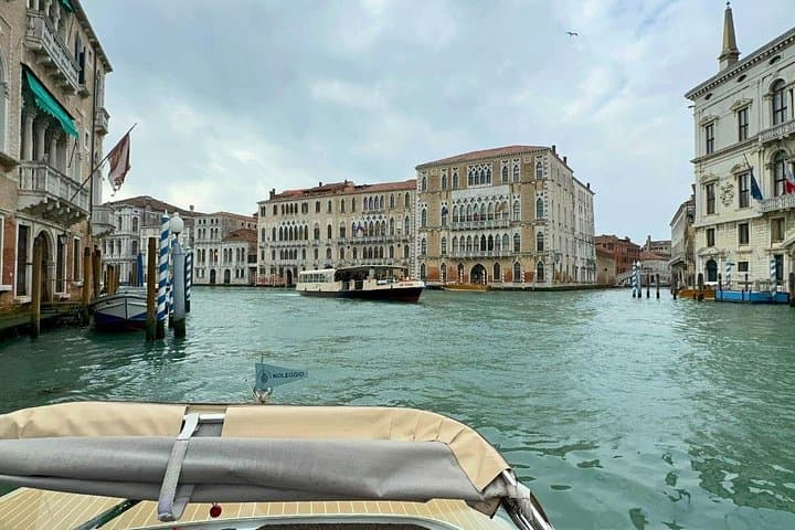 Venice Private Grand Canal Highlights & Rialto Bridge Boat Tour