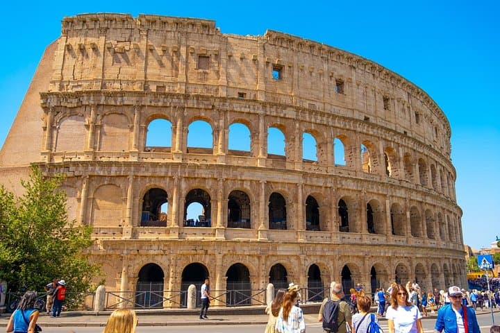 Luggage Storage Close to the Colosseum in Rome