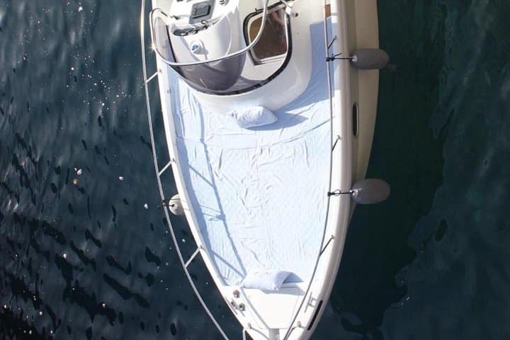 4-Hour Boat Tour of Capri