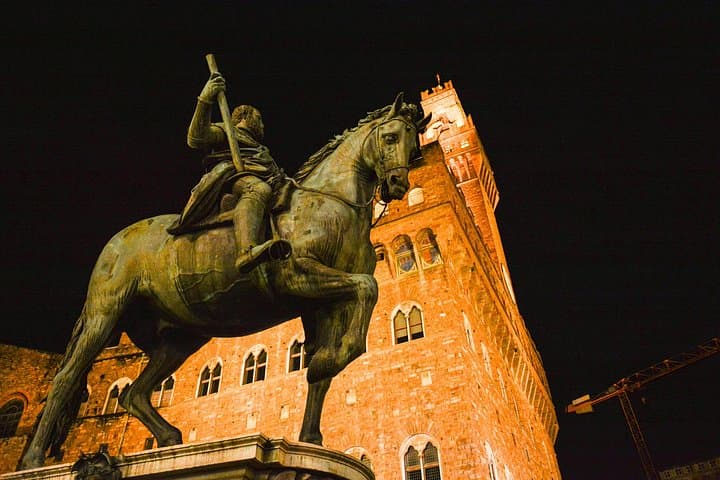 Florence Evening Walking Tour: Stories of Power, Love & Betrayal