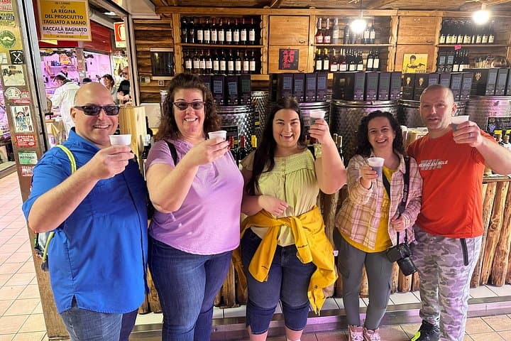 Gourmet Street Food and Guided Sightseeing Tour In Rome