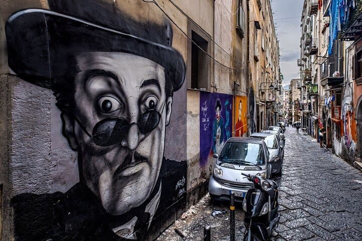 The Spanish Quarters, Street Art and Local Market Tour in Naples