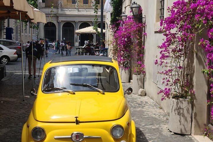 Fiat 500 Vintage Tour in Rome
