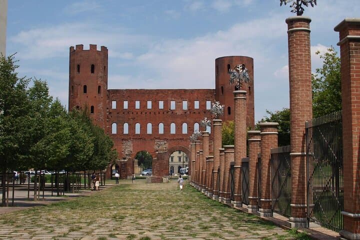 Turin Full-Day guided tour. Departure from Milan