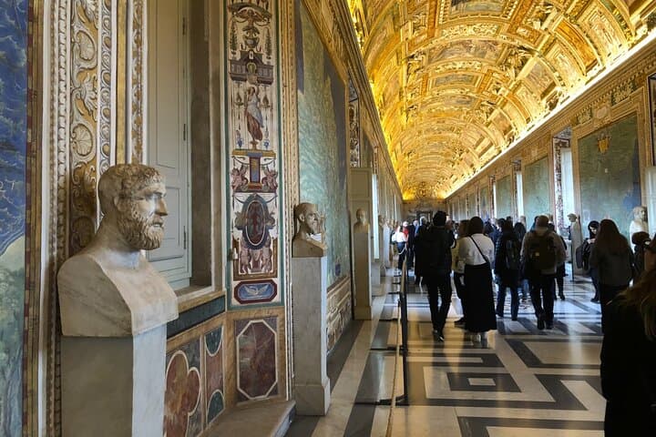 Vatican & Sistine: Private Evening Tour, Fewer Crowds