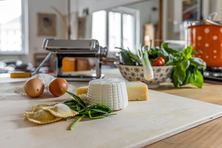 Lake Como Pasta & Wine Class: Ravioli Masterclass by Cesarine