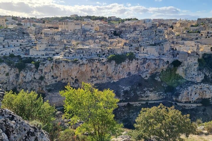 Matera: journey of the Sassi, the Murgia and the Tibetan Bridge