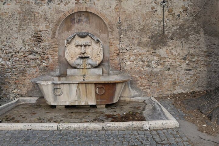Small-Group Rome Walking Tour: Aventine Hill & Circo Massimo