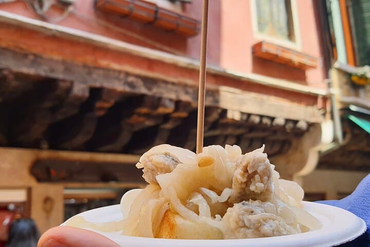 Venice's Food Tour with Authentic Local Tastings and Sightseeing