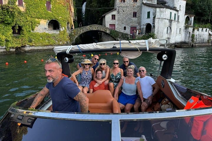 Private Lake Como Yacht Tour Experience on Colombo Boat