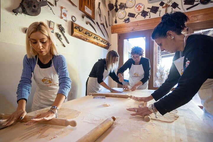 Authentic Tuscan Cooking Class & Winery Tour in San Gimignano