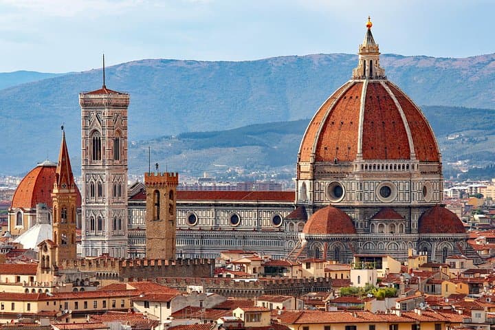 Private direct transfer from Venice to Florence in a private car