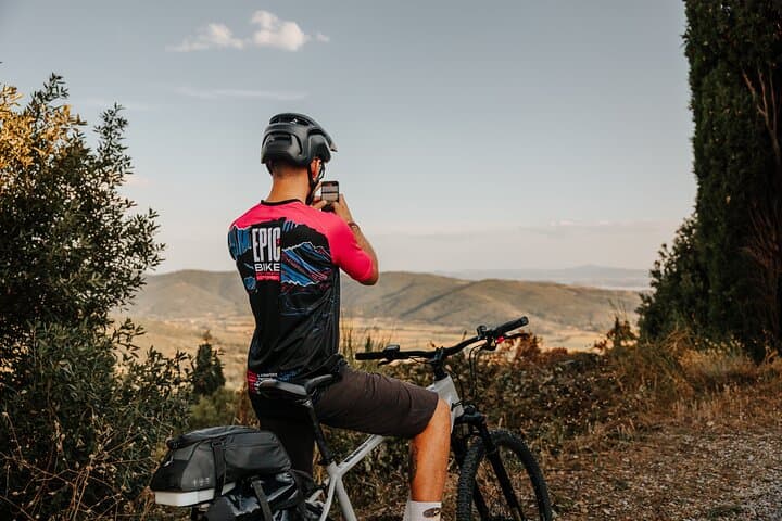 Escape from Florence to Cortona: 5-Star Hotel, Tours, Activities