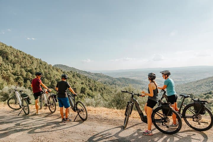 Escape from Florence to Cortona: 5-Star Hotel, Tours, Activities