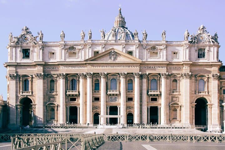 St. Peter's Basilica Guided Tour with Papal Tombs and Dome Access