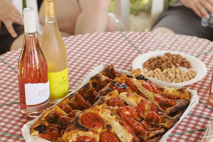E-Bike, Focaccia and Wine