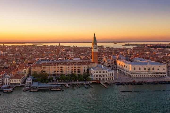 Private Transfer from Venice Marco Polo Airport to P-le Roma