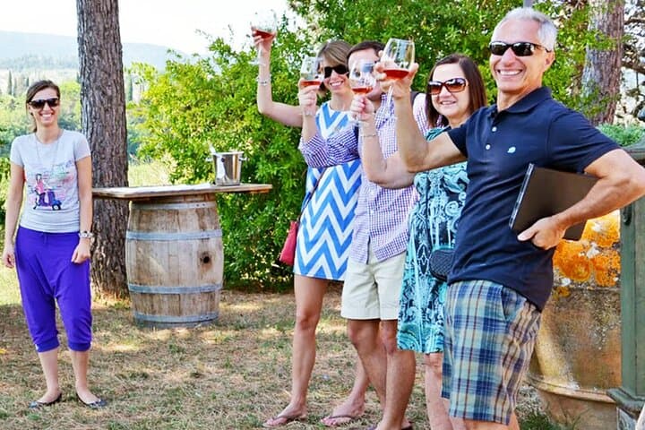 Tuscan Wine & Bruschetta Tasting for Families in San Gimignano