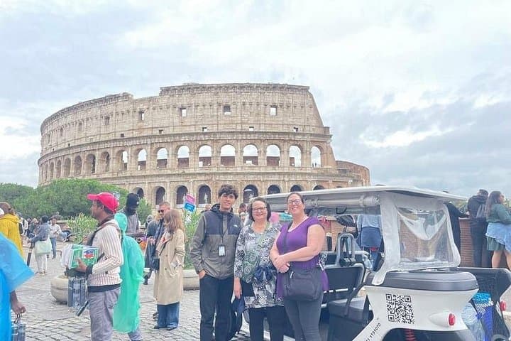 Rome Private Sightseeing Tour by Golf Cart