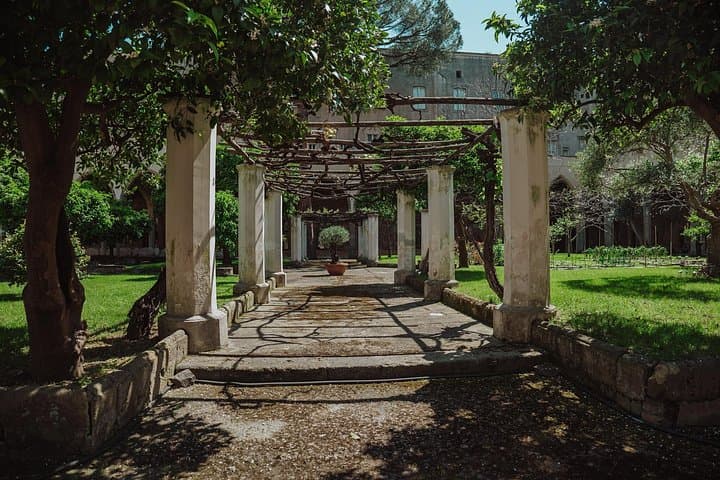 Naples Walking Tour of Santa Chiara Complex