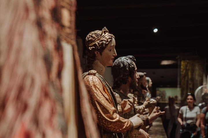Naples Walking Tour of Santa Chiara Complex