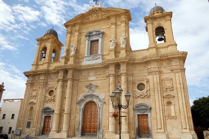 Trapani Walking Tour with Audio and Written Guide by a Local