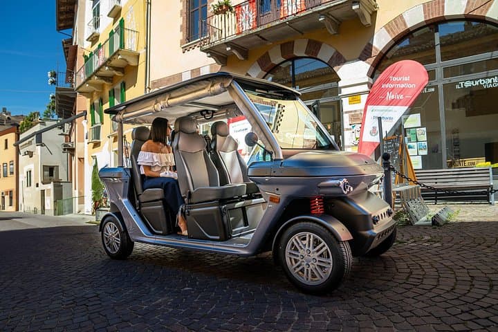 Shopping in Rome Private Golf Cart Tour