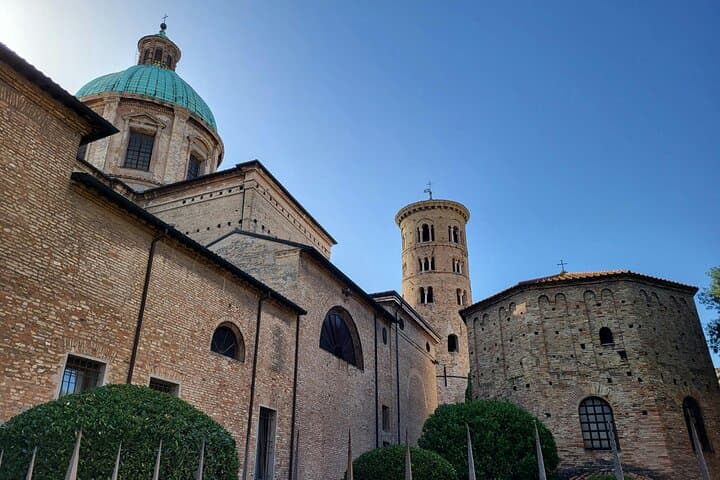 RAVENNA & LUNCH ON THE BEACH - Private Day Tour from Bologna