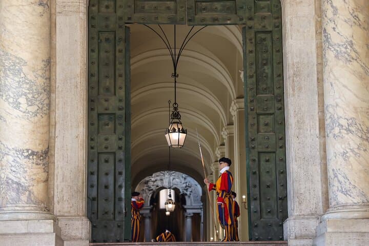Rome: St. Peter’s Basilica and Papal Tombs Tour