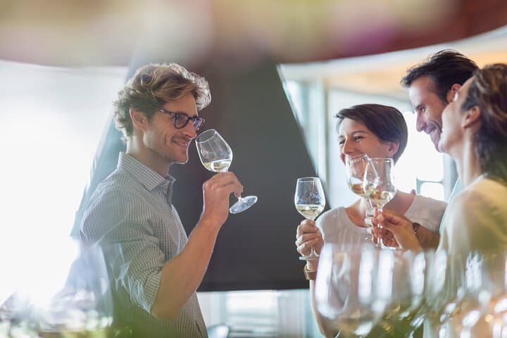 Milan Small Group: Duomo & Rooftop, Wine & Food Tasting