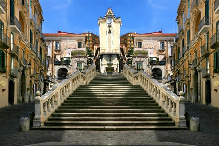 Private direct transfer from Naples to Salerno with local driver