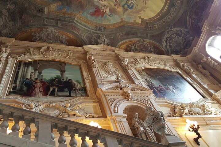Turin Royal Palace Kid-Friendly Tour with and Holy Shroud Chapel