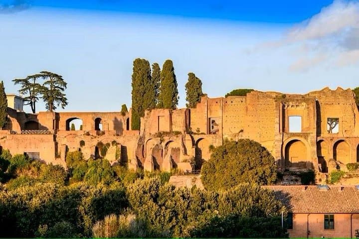 Rome Highlights Private Electric Golf Cart tour with Local Guide