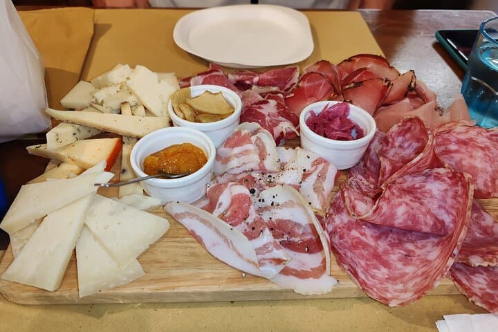 Prosecco Hills Tour with Wine, Spritz and Asolo from Venice