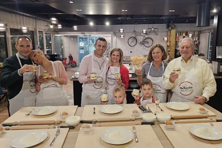 Rome: Pasta Fettuccine Ravioli and Tiramisu Cooking Class