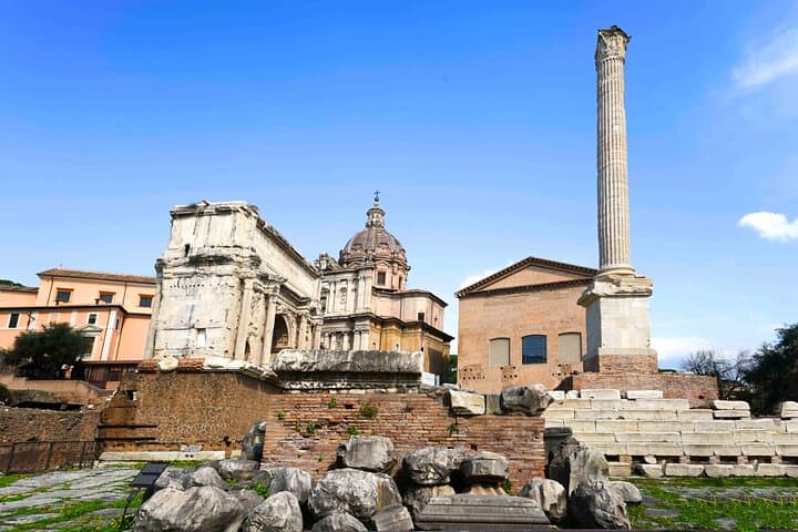 Rome: Colosseum Arena Floor, Roman Forum and Palatine Hill Tour