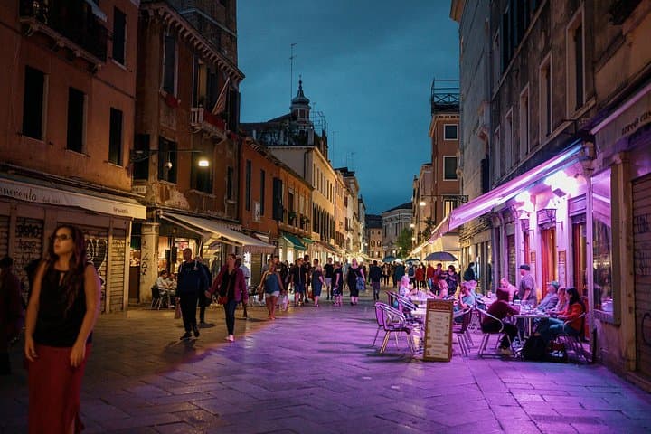 Venice Gondola Ride and Walking Guided Tour
