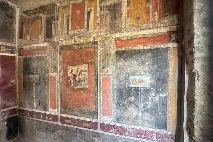Small Group Pompeii tour from Amalfi coast
