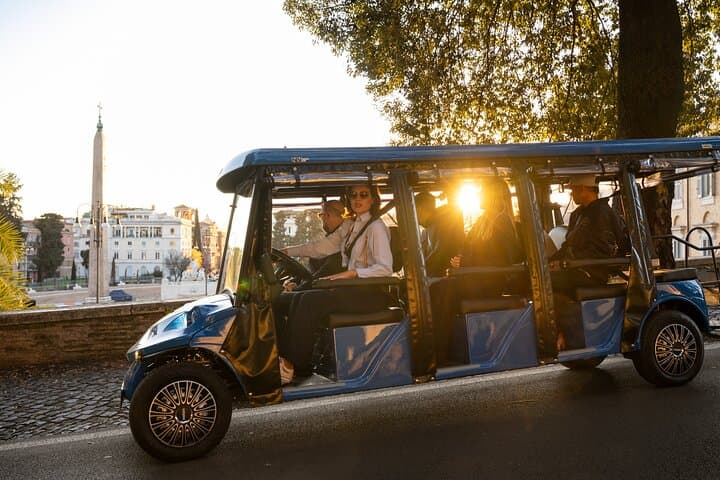 Night tour in Rome by Golf Cart with Prosecco Gelato and Gift